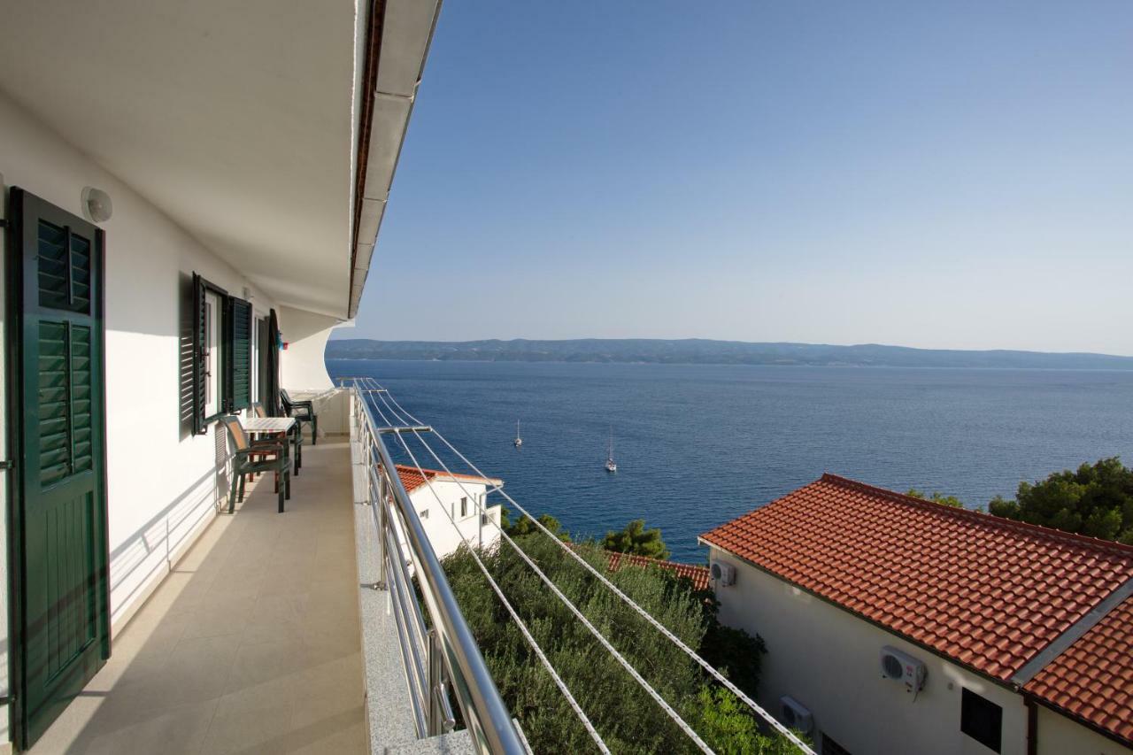 Apartment Lelas Omiš Exterior foto